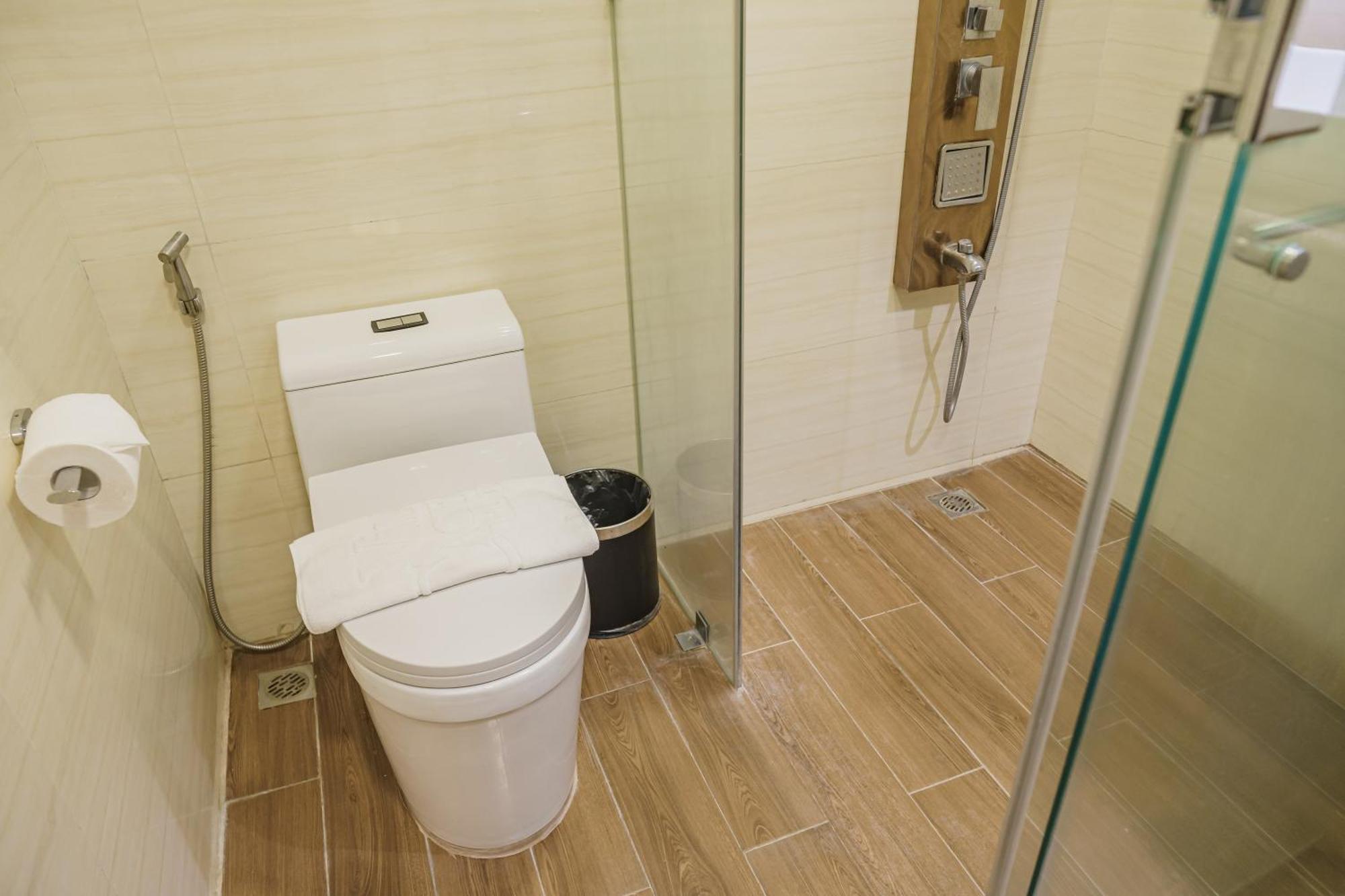 נגה Robertson Hotel מראה חיצוני תמונה