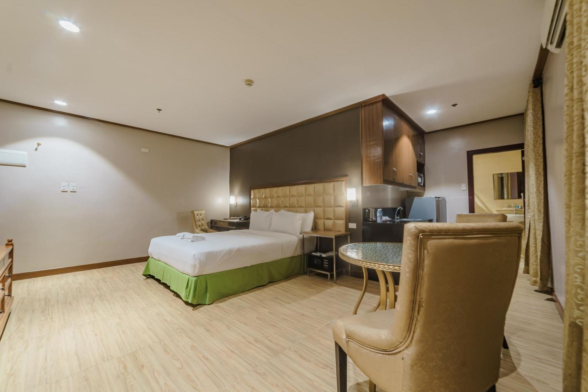 נגה Robertson Hotel מראה חיצוני תמונה