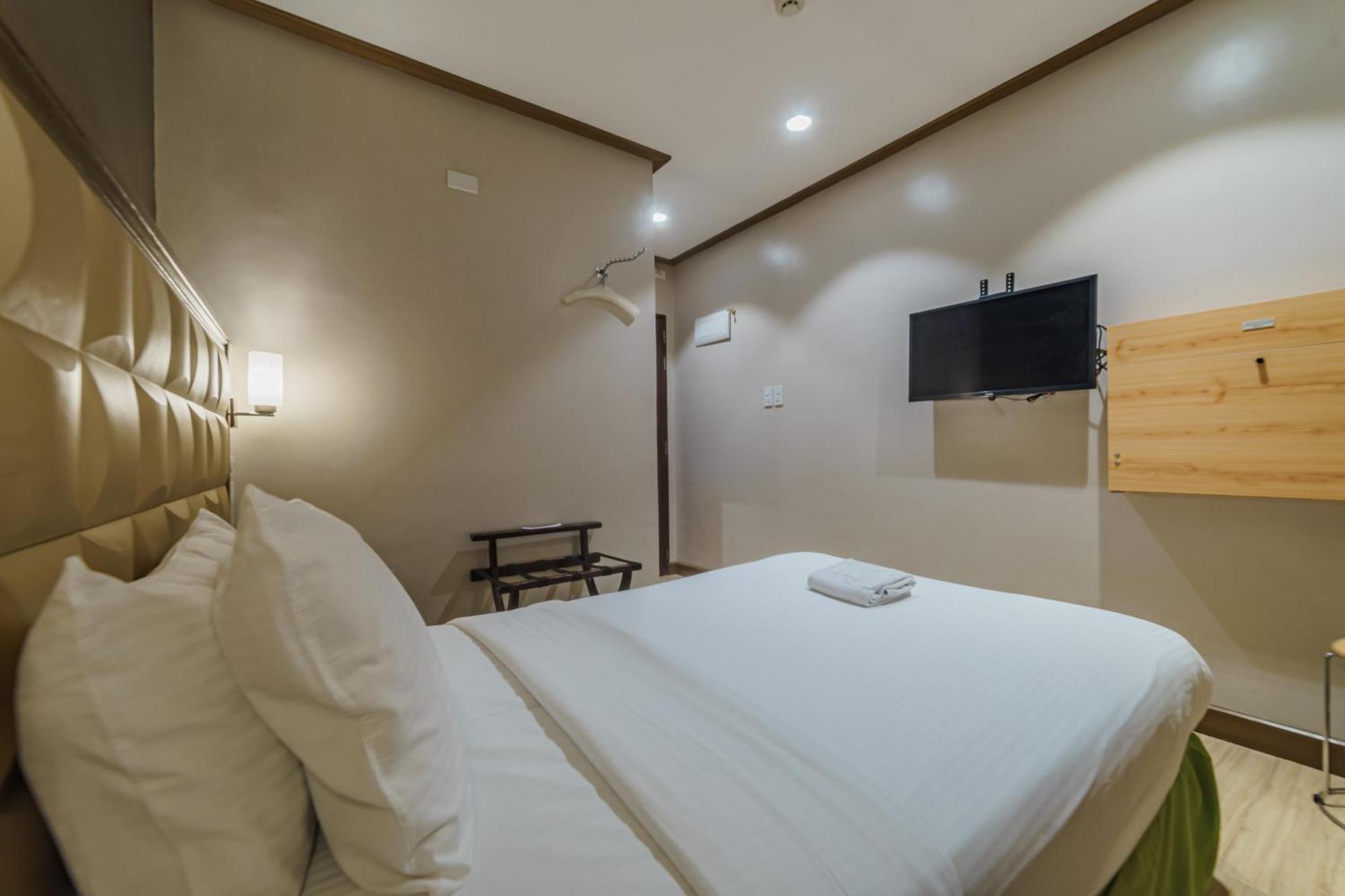 נגה Robertson Hotel מראה חיצוני תמונה