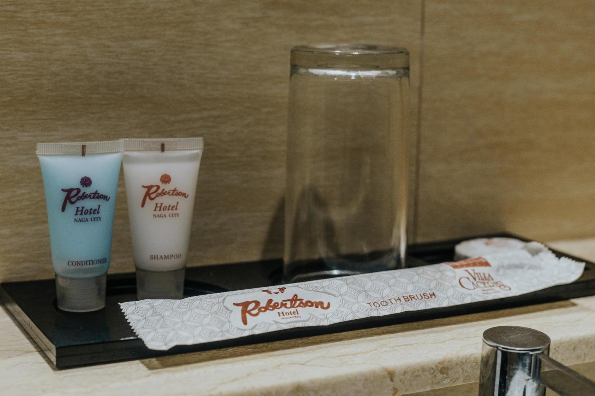 נגה Robertson Hotel מראה חיצוני תמונה