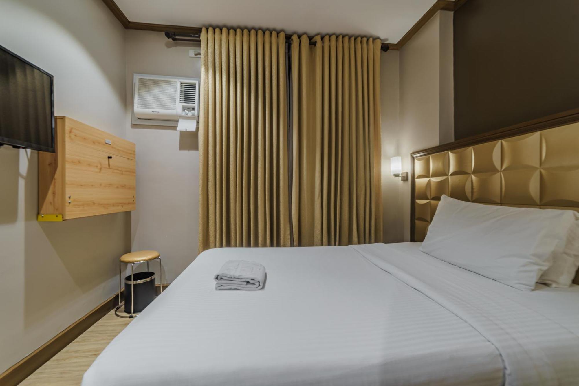 נגה Robertson Hotel מראה חיצוני תמונה