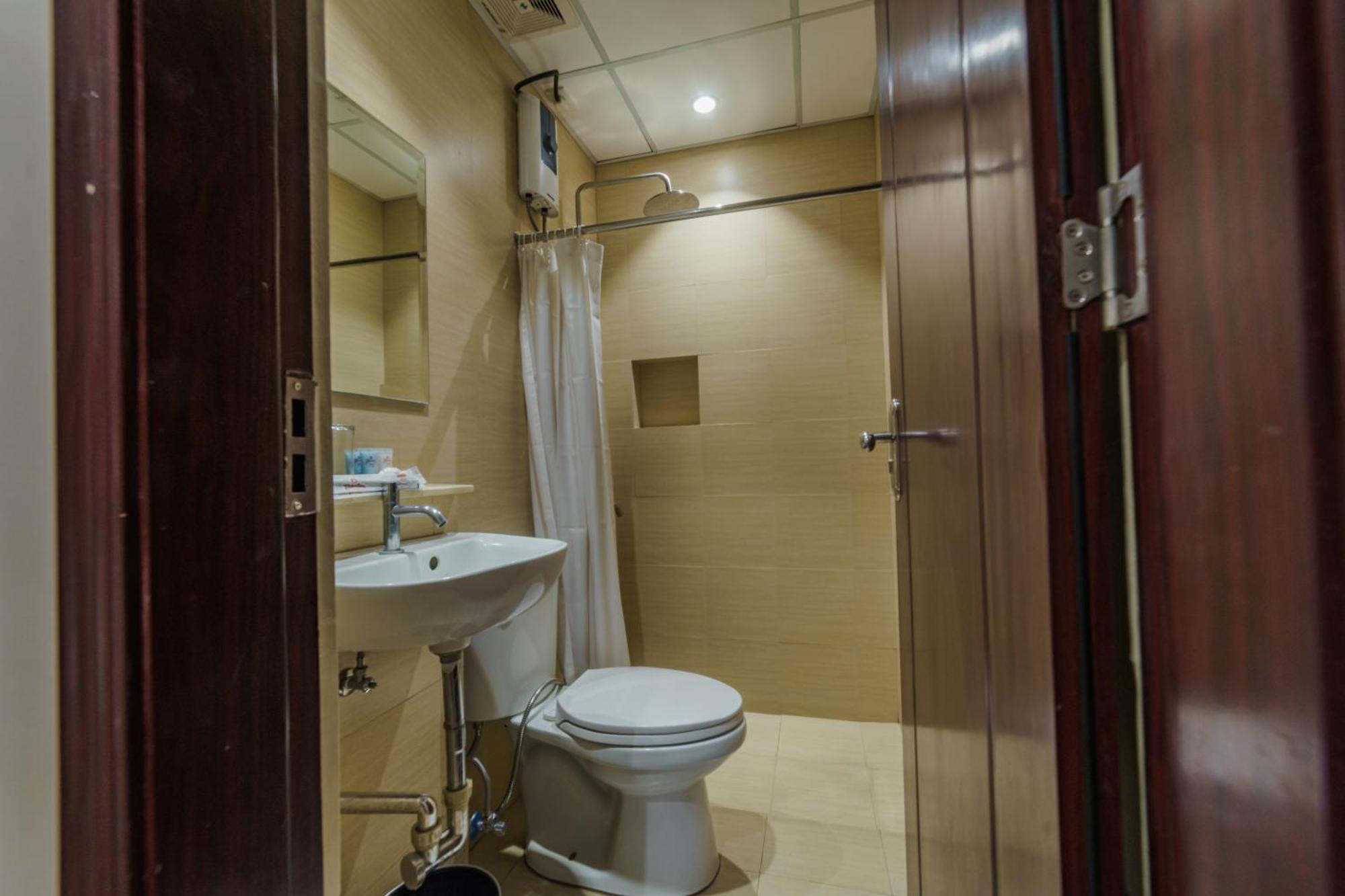 נגה Robertson Hotel מראה חיצוני תמונה