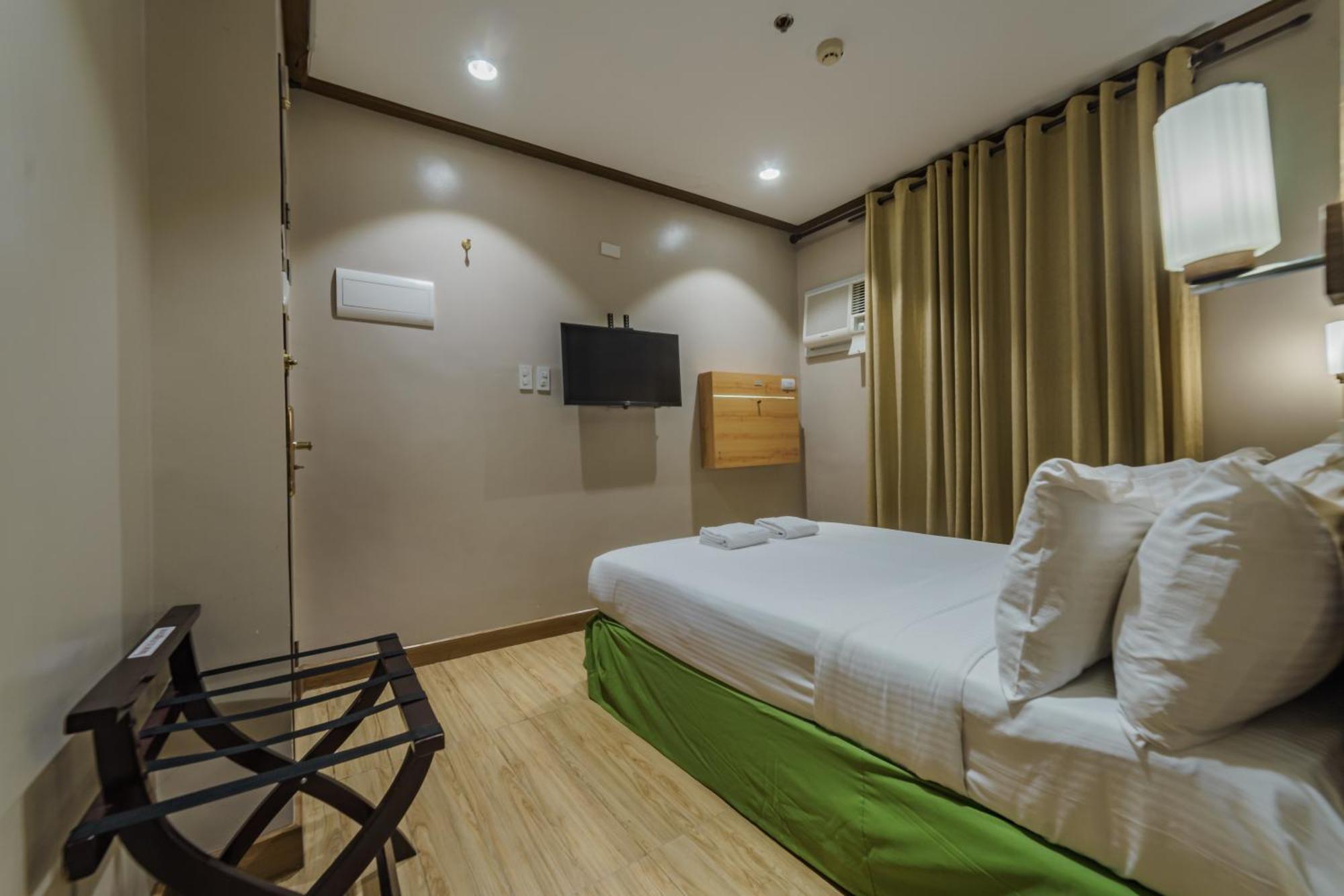 נגה Robertson Hotel מראה חיצוני תמונה