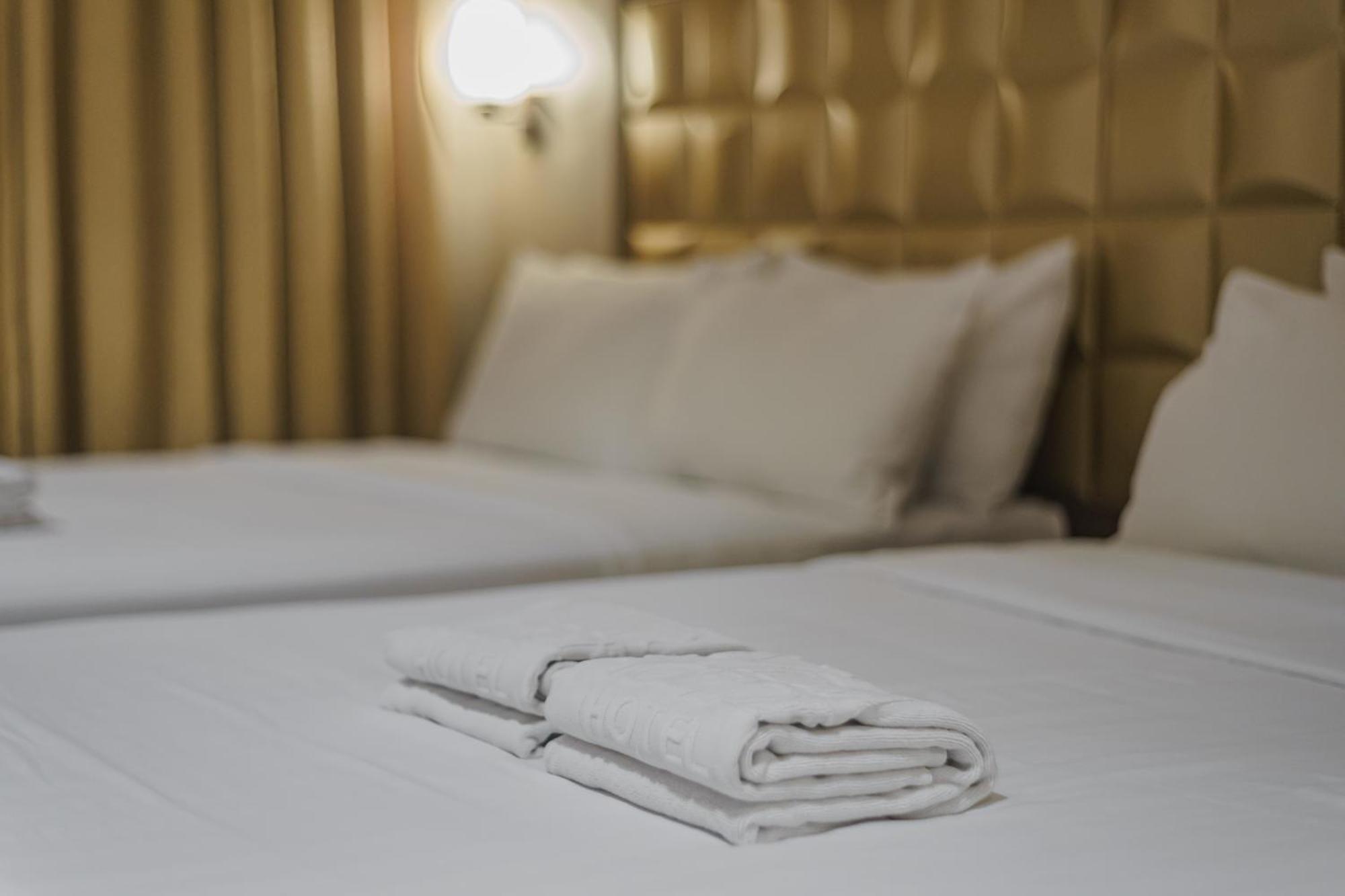 נגה Robertson Hotel מראה חיצוני תמונה