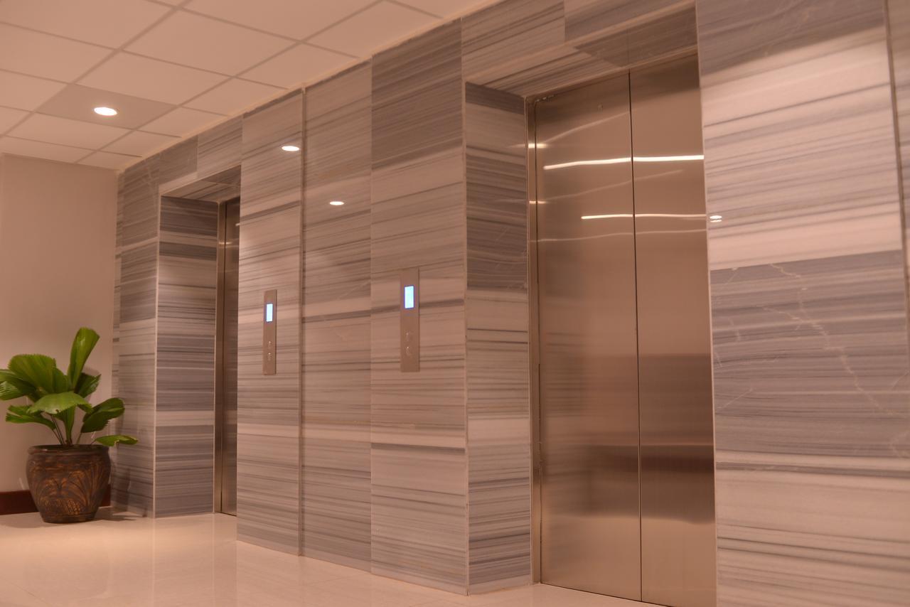 נגה Robertson Hotel מראה חיצוני תמונה
