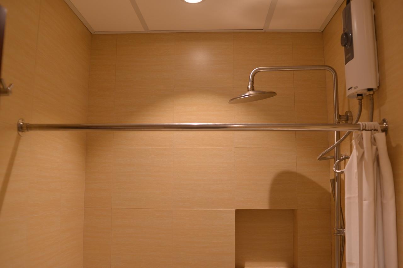 נגה Robertson Hotel מראה חיצוני תמונה